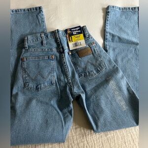 NWOT Wrangler Cowboy Cut Jeans